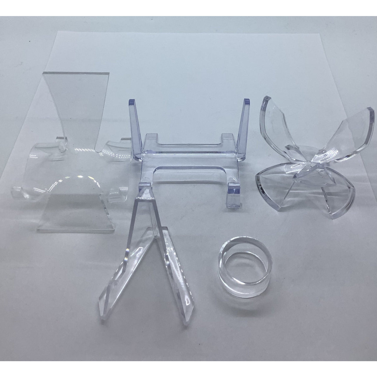 Clear plastic display stands and holders for Acrylic & Metal Stands Q152 easel stand