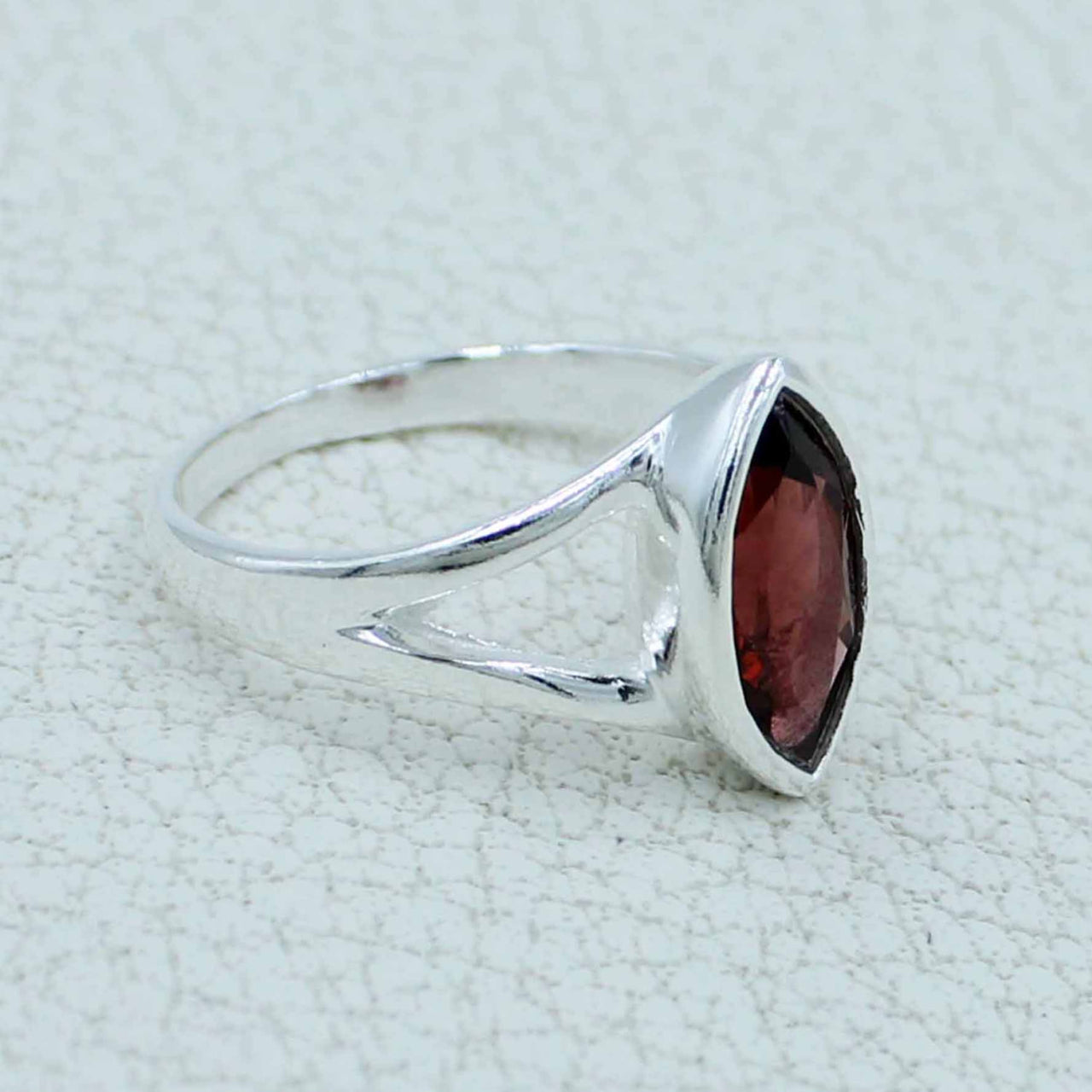 Garnet faceted marquise sterling silver ring #BC0411