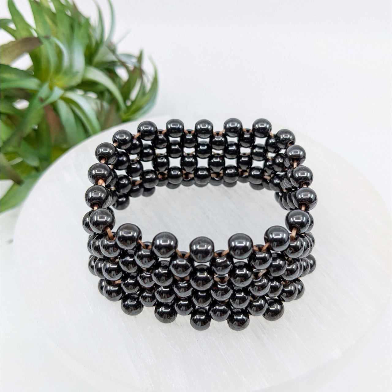 Black beaded stretch bracelet with shiny spherical beads for Hematite Woven Bracelet LV6364