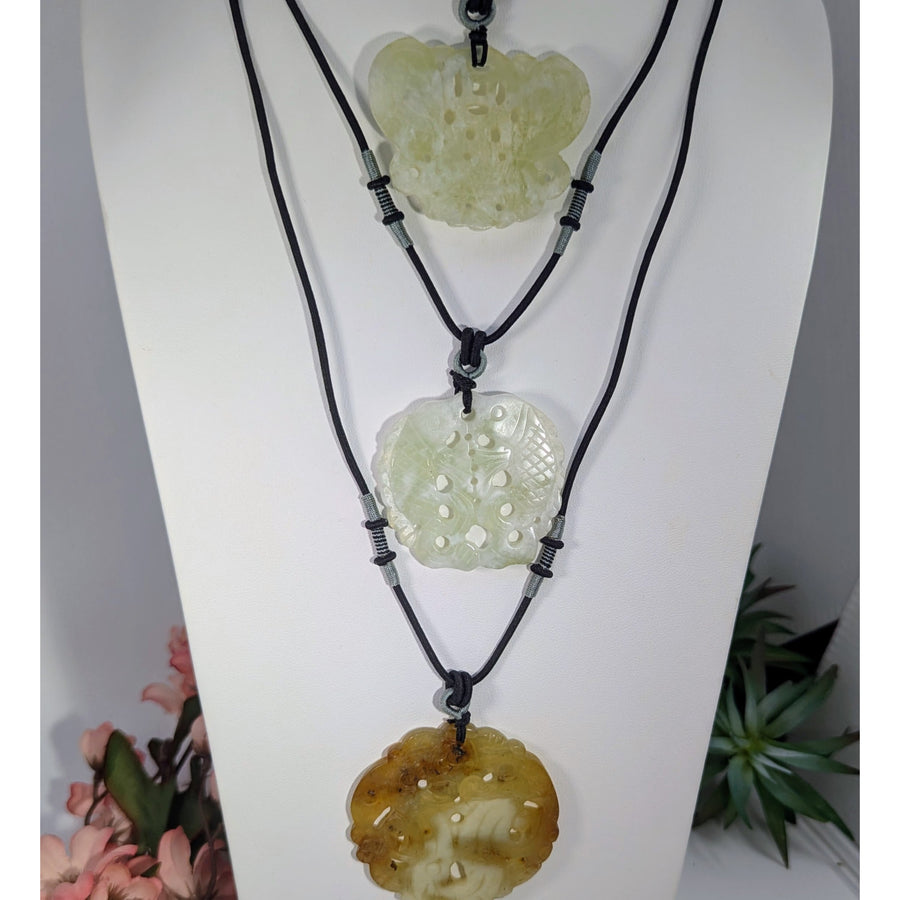Jadeite Necklace 16 26’’ Chinese Carved Medallion #LV9453