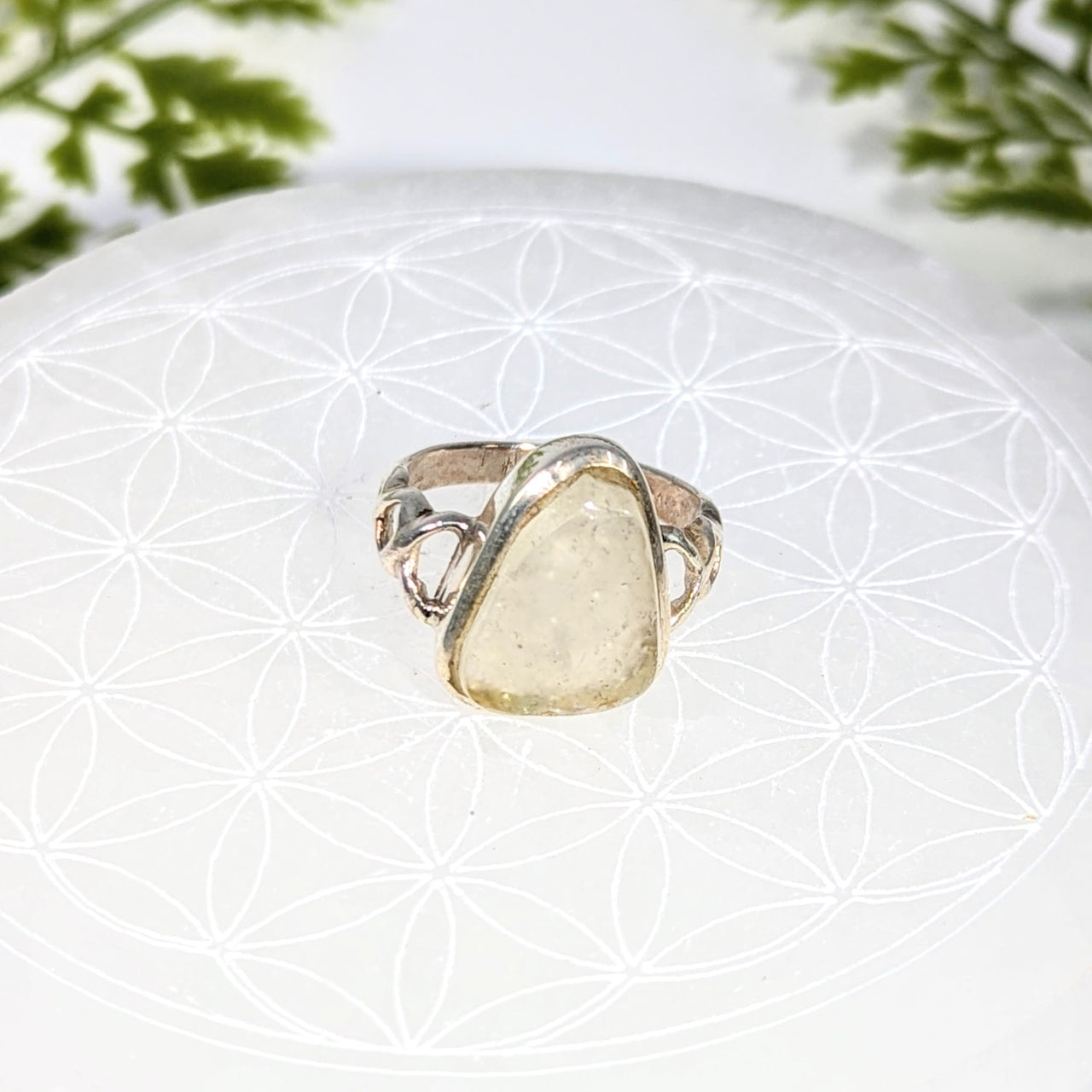 Libyan Desert Glass size 9 organic shape silver ring #BC1087