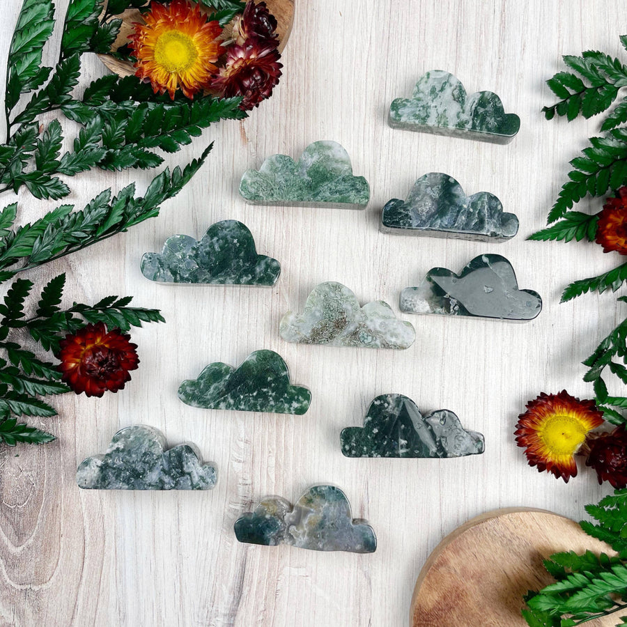 Cloud-shaped moss agate jadeite carving #LV9099 with green white swirls